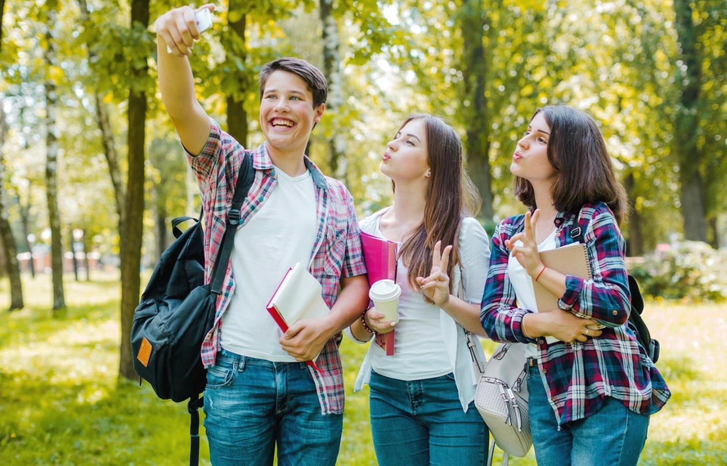 Small group learning environment for budget management discussion